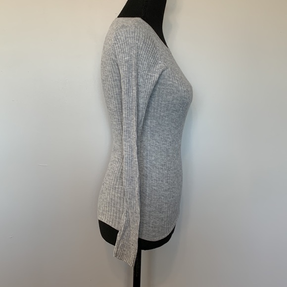 Forever 21 Ribbed Top - Picture 2 of 4